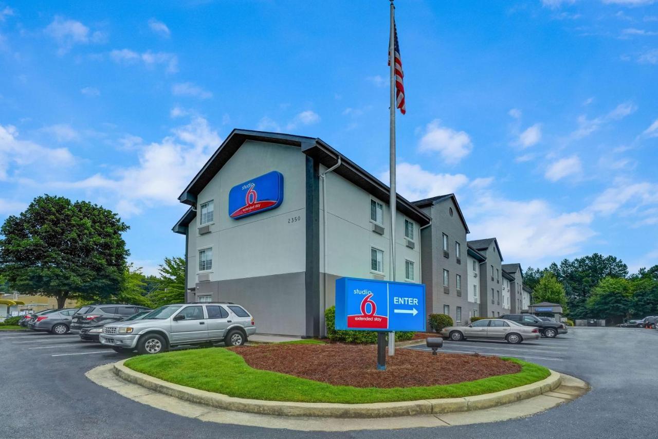 Studio 6 Duluth Ga Near Gas South District Экстерьер фото